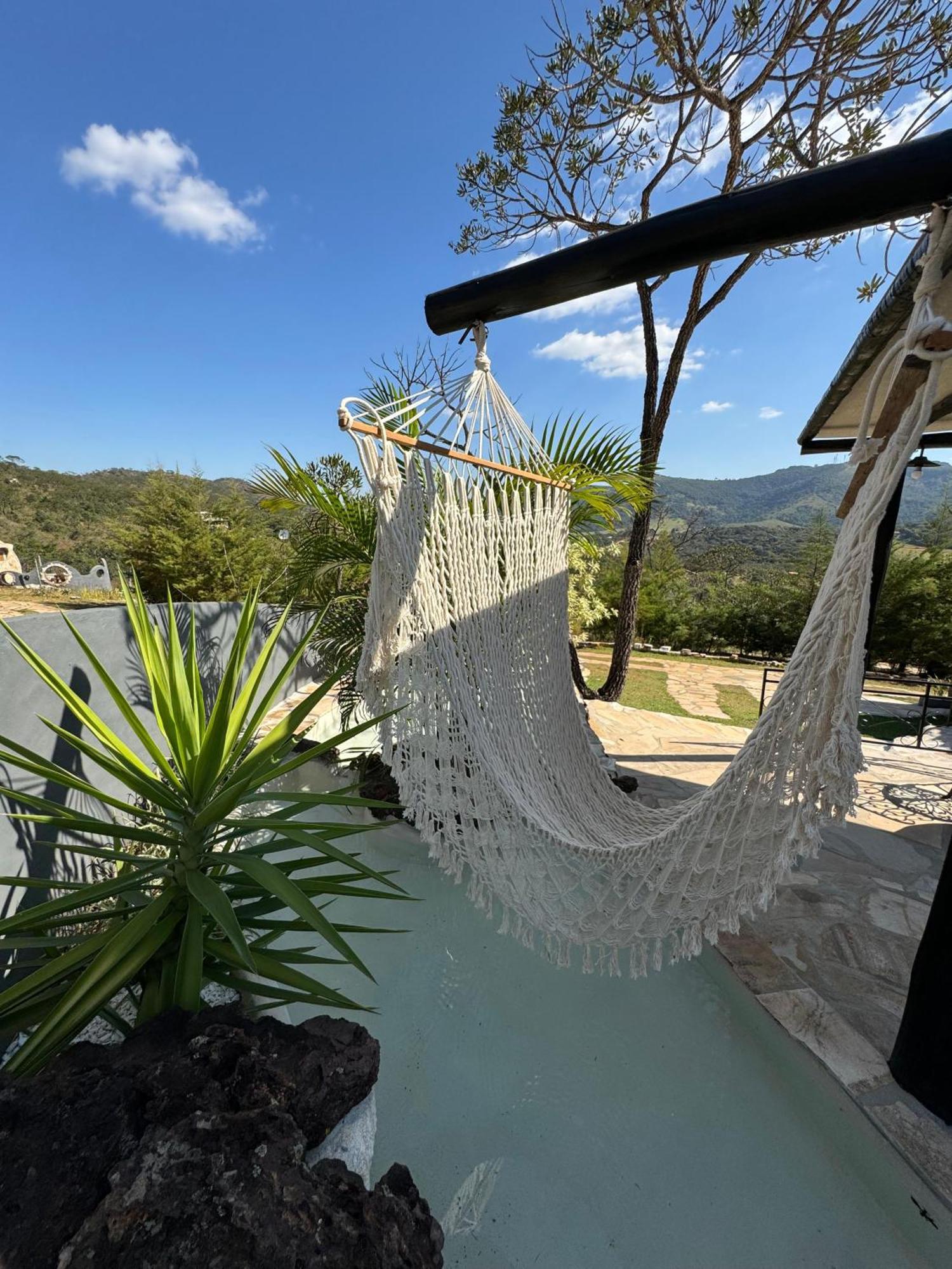 Pousada Chale Da Montanha Sao Thome Das Letras Exteriör bild